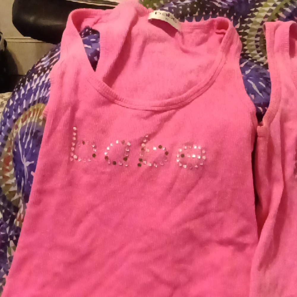 Hot pink tank top with babe design